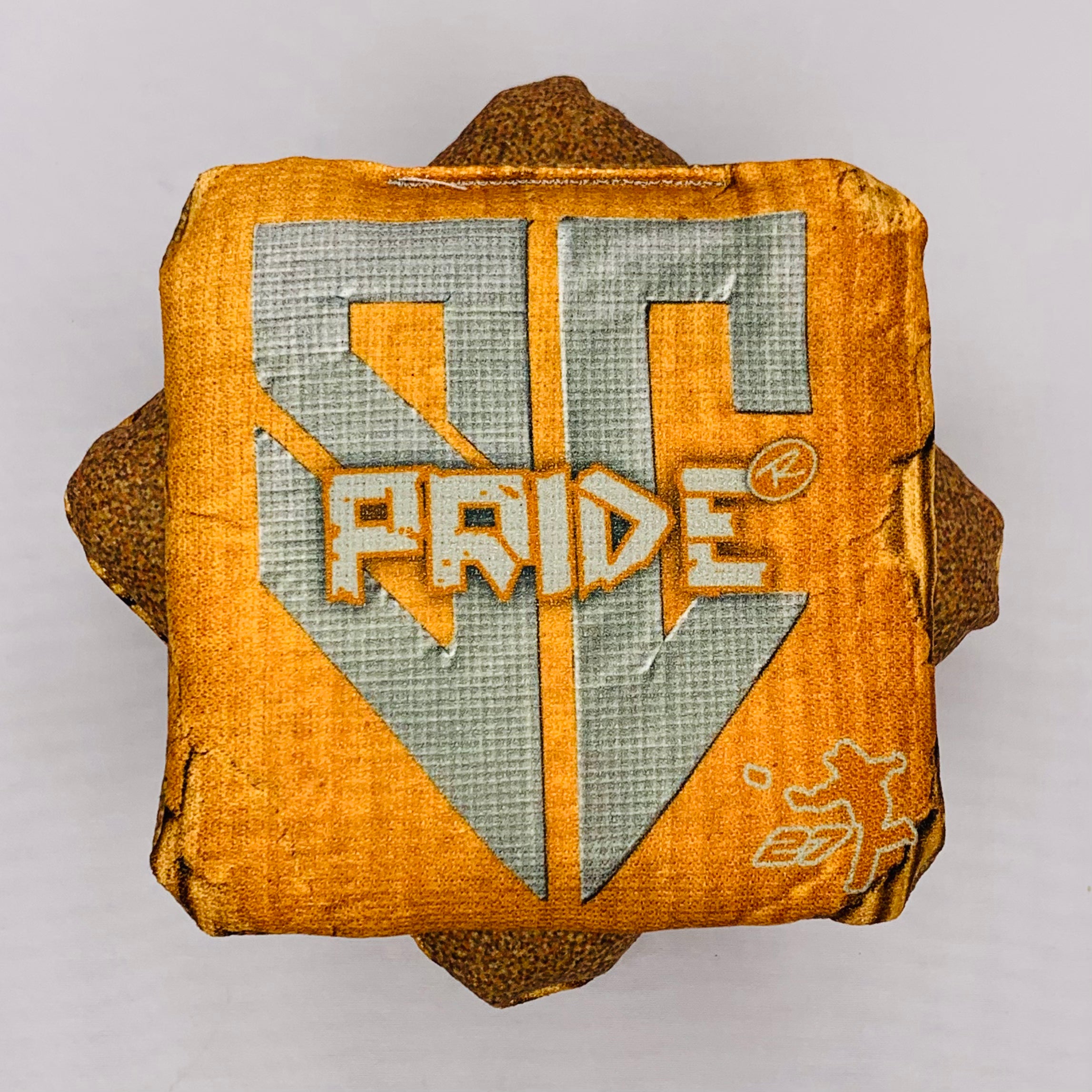 Pride R